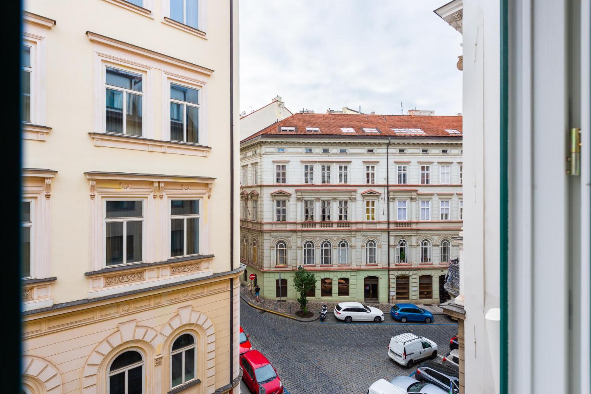 Apartment Family Flat Bartolomejska Prague